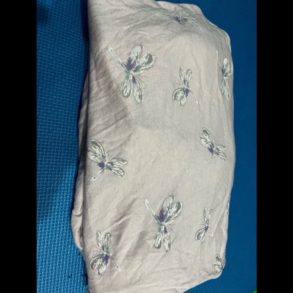 Crib butterfly design sheet